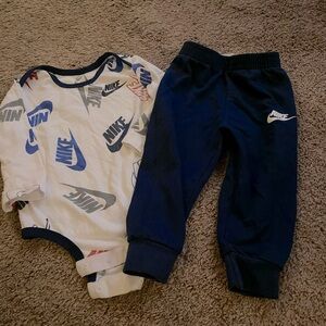 Two piece baby boy Nike outfit 💙